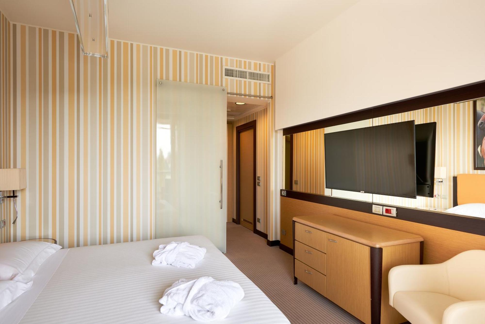 Unahotels וארסה מראה חיצוני תמונה